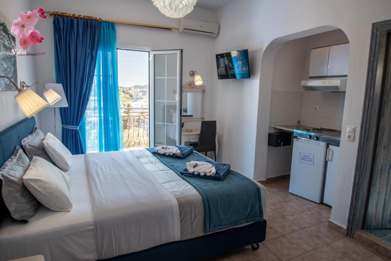 Villa Nina Adult Only Skiathos-Stadt Exterior foto