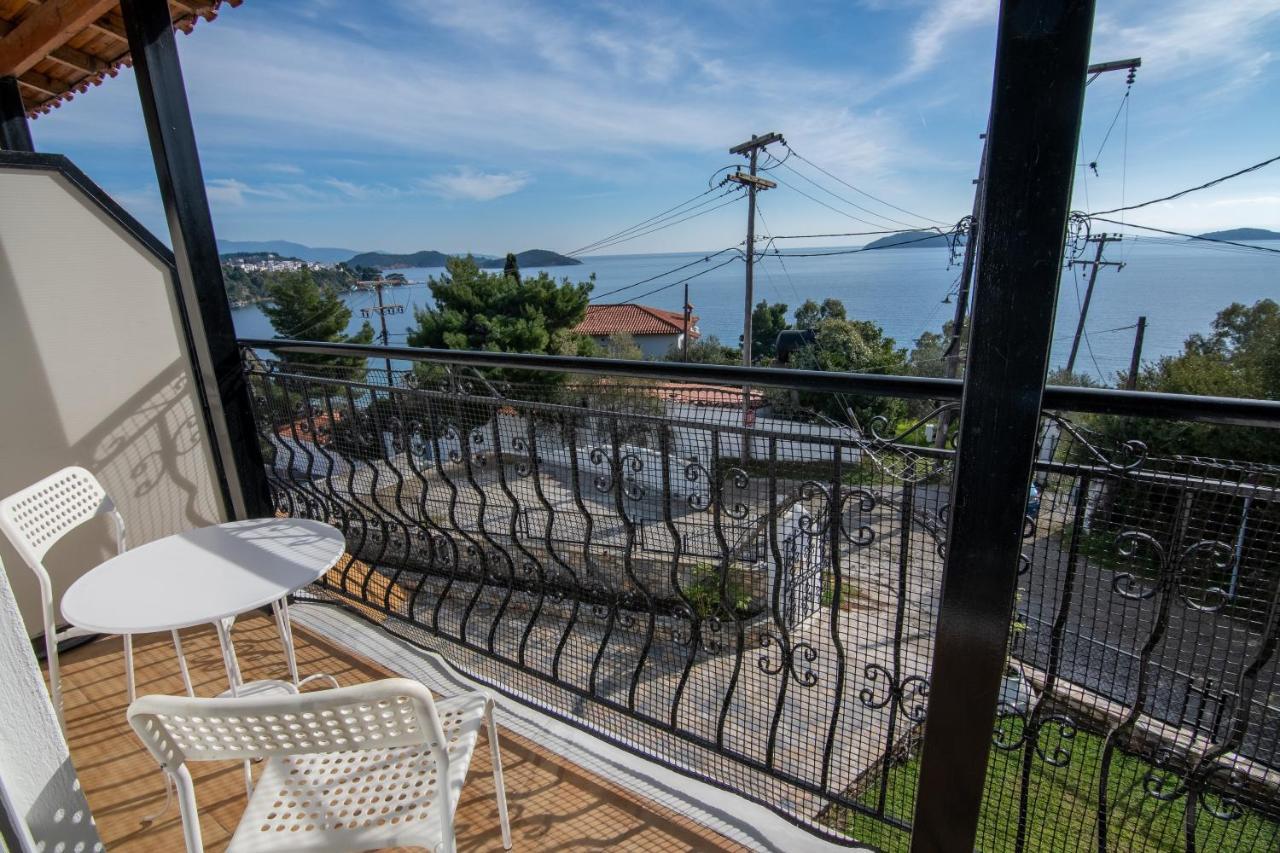 Villa Nina Adult Only Skiathos-Stadt Exterior foto