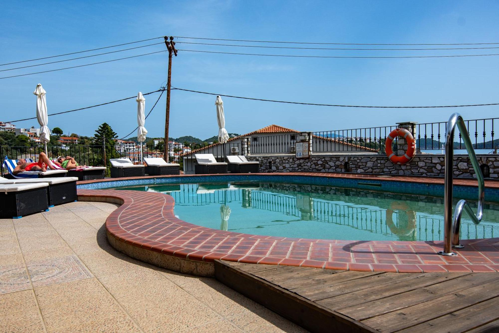 Villa Nina Adult Only Skiathos-Stadt Exterior foto