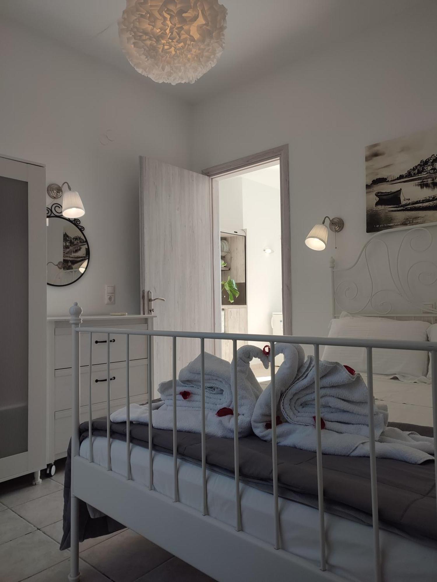 Villa Nina Adult Only Skiathos-Stadt Exterior foto