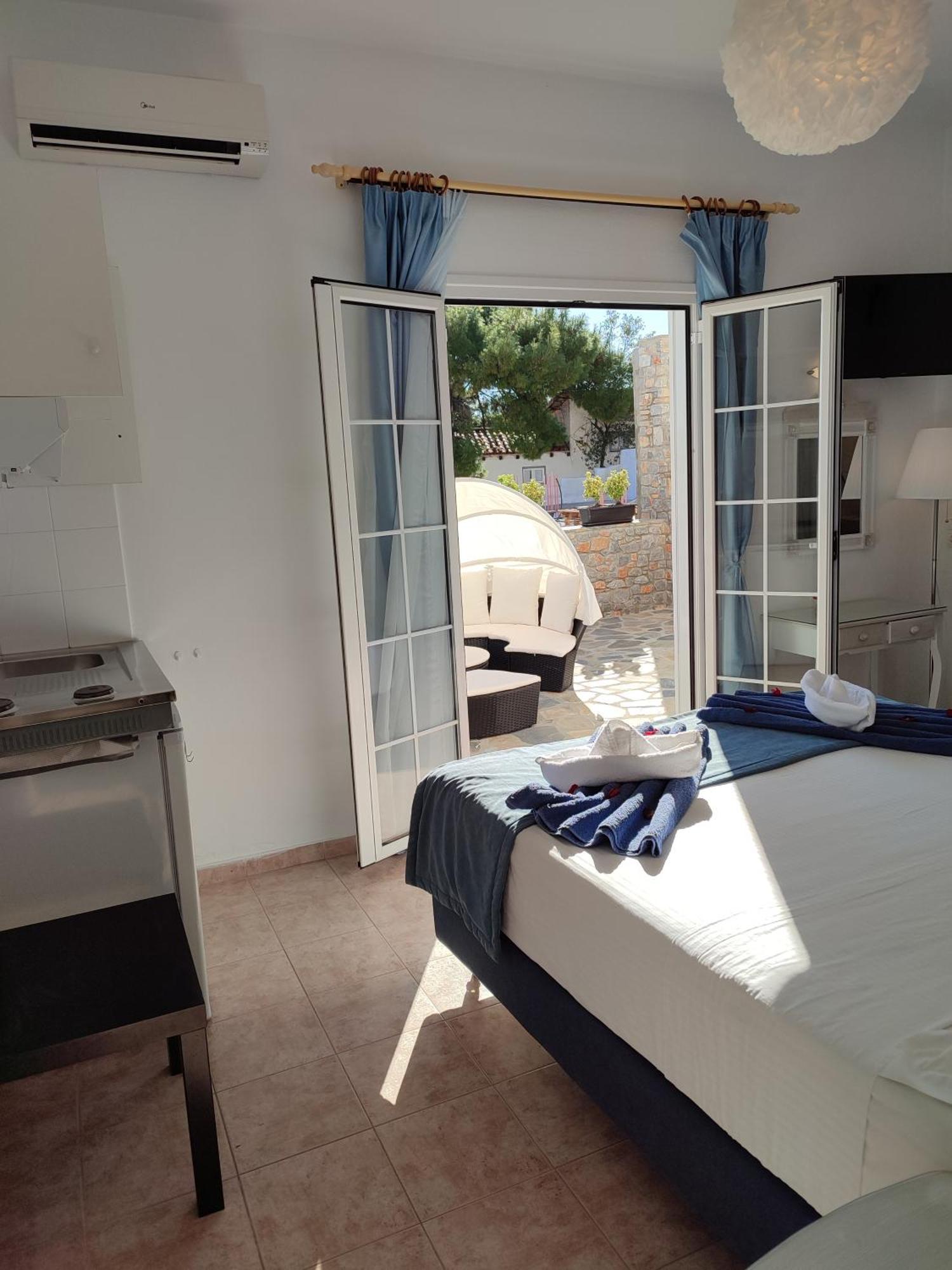 Villa Nina Adult Only Skiathos-Stadt Exterior foto