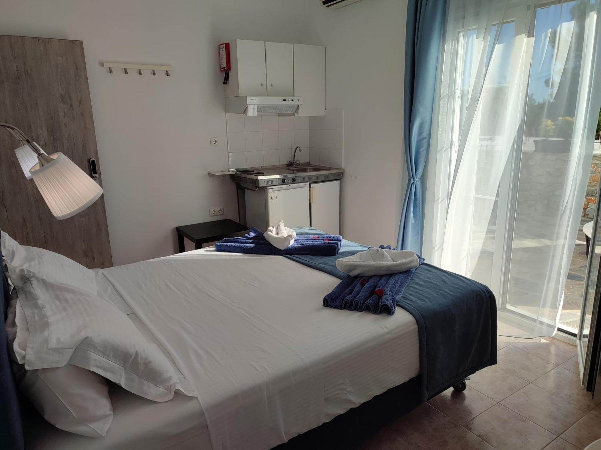 Villa Nina Adult Only Skiathos-Stadt Exterior foto