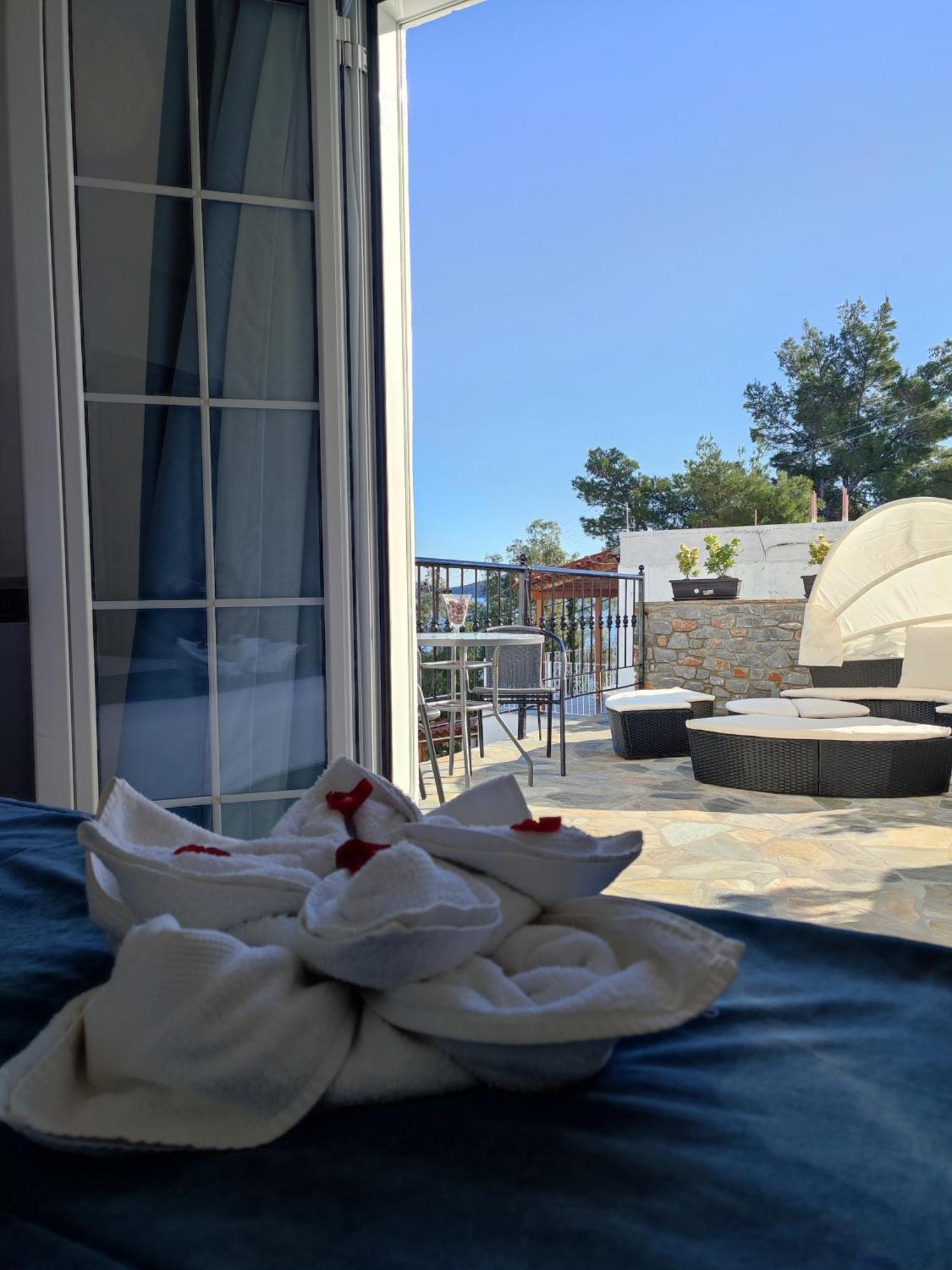 Villa Nina Adult Only Skiathos-Stadt Exterior foto