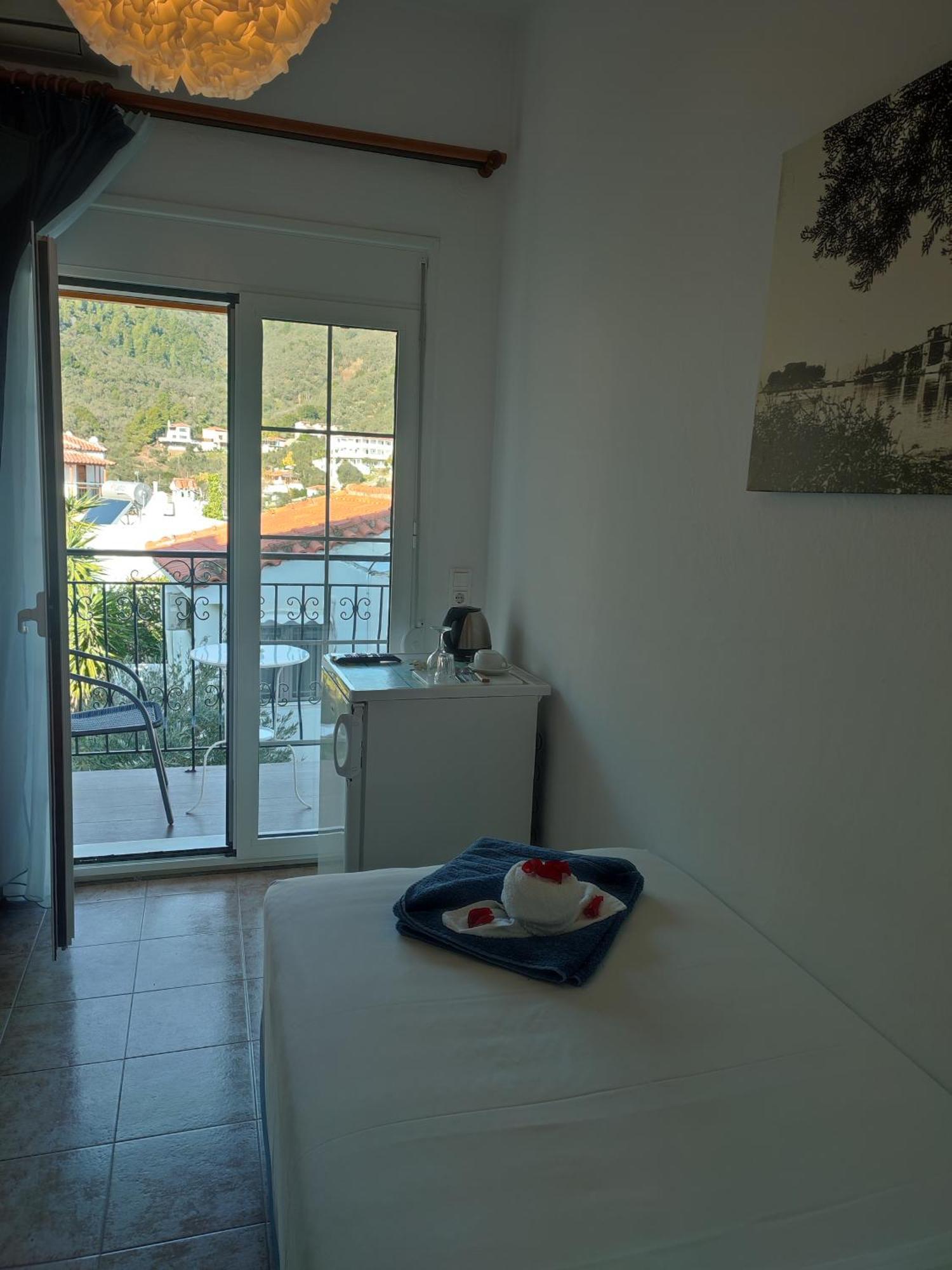 Villa Nina Adult Only Skiathos-Stadt Exterior foto